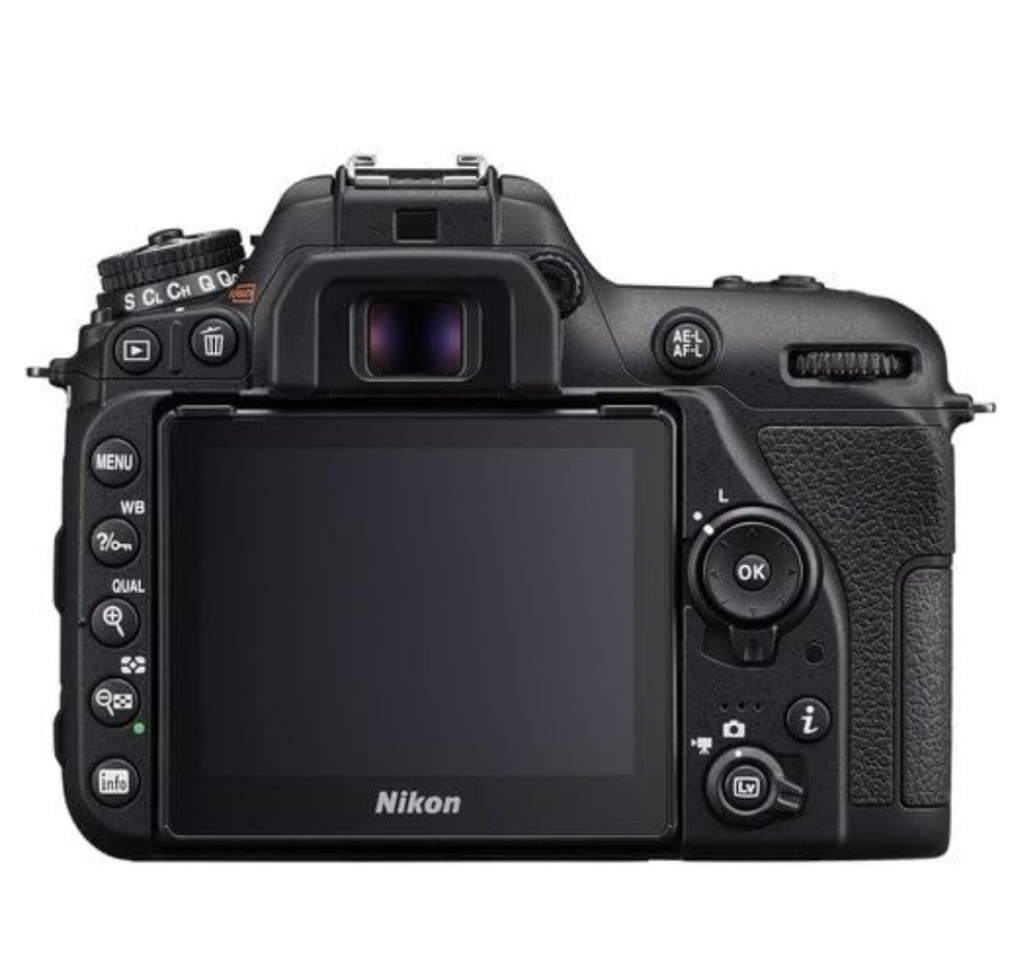 Nikon D7500 DSLR Camera
