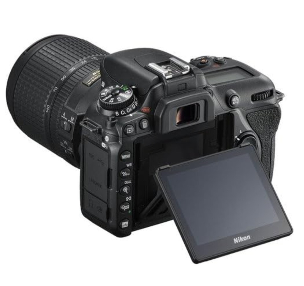 Nikon D7500 DSLR Camera